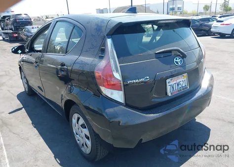 2015 Toyota Prius C Three из США, поврежденный, VIN JTDKDTB35F1106470